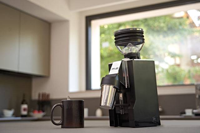 Eureka Mignon Zero 65 AP, lifestyle, Clive Coffee, large